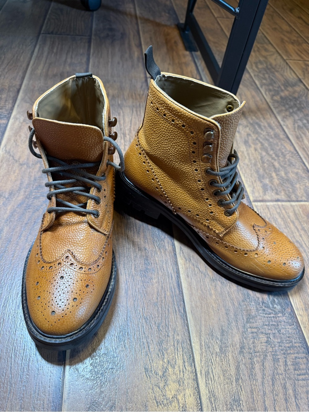 Walk London -Men's Tan Leather Wingtip Brogue Boots Size 9 UK/10 US